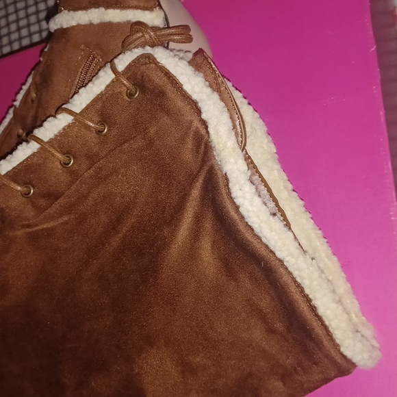 Shearling thigh high boot - Picture 4 of 4